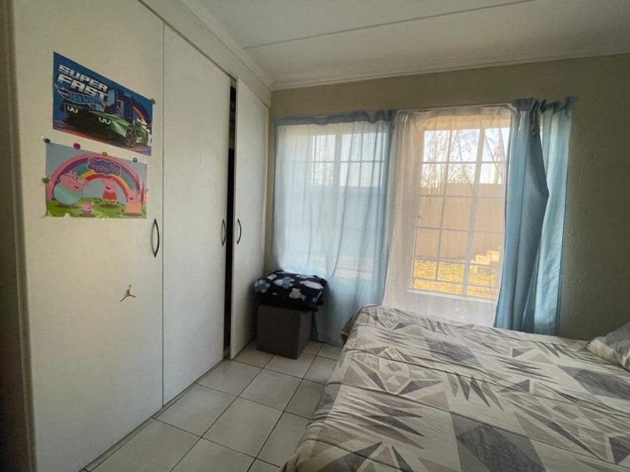 To Let 2 Bedroom Property for Rent in Noordwyk Gauteng