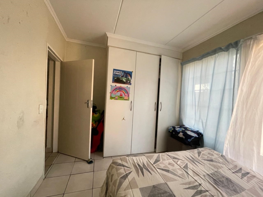 To Let 2 Bedroom Property for Rent in Noordwyk Gauteng