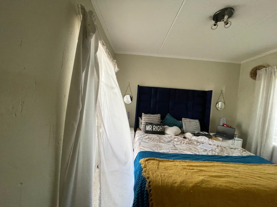 To Let 2 Bedroom Property for Rent in Noordwyk Gauteng