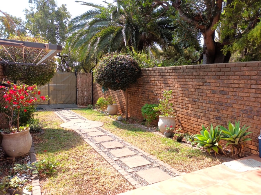 To Let 2 Bedroom Property for Rent in Lyttelton Manor Gauteng