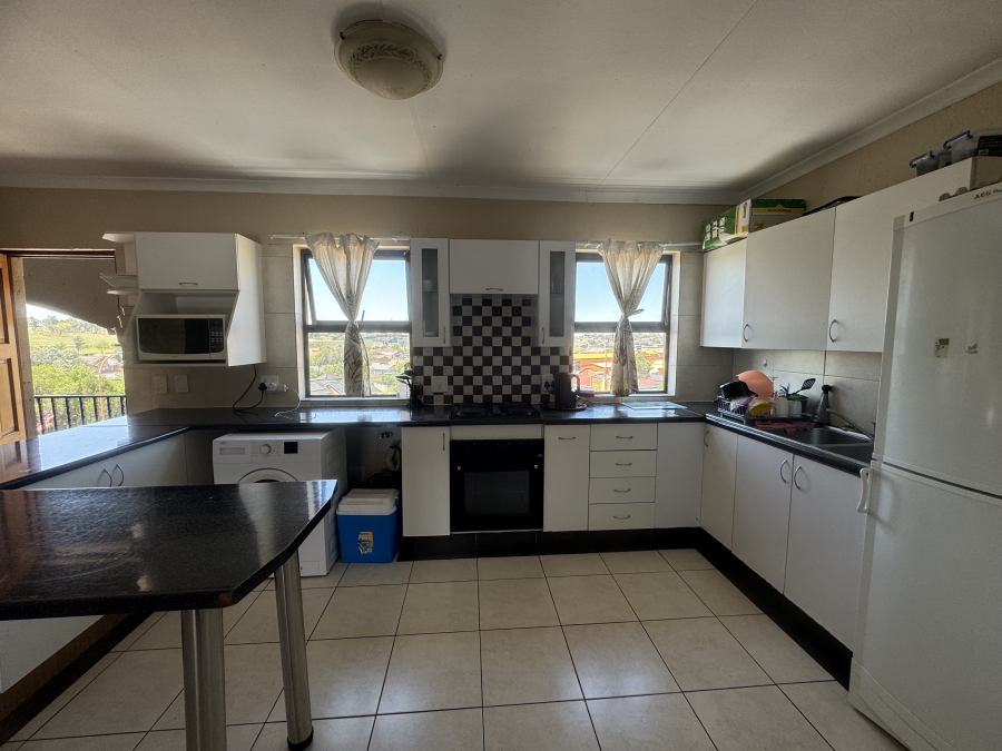 To Let 3 Bedroom Property for Rent in Gosforth Park Gauteng
