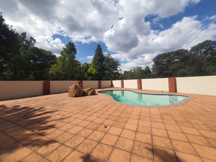 4 Bedroom Property for Sale in Vanderbijlpark SW 5 Gauteng
