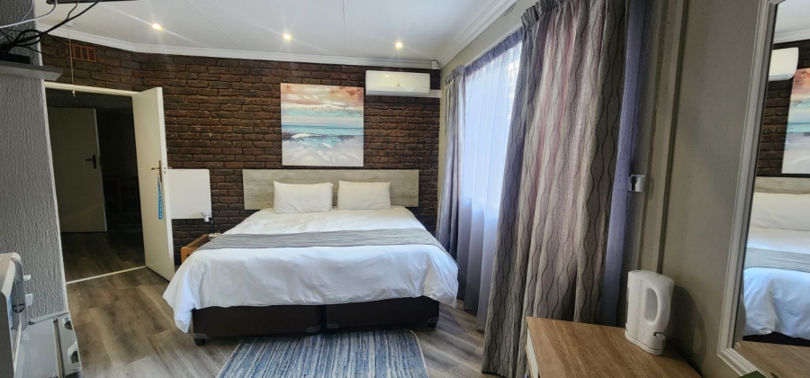 8 Bedroom Property for Sale in Vanderbijlpark SW 5 Gauteng
