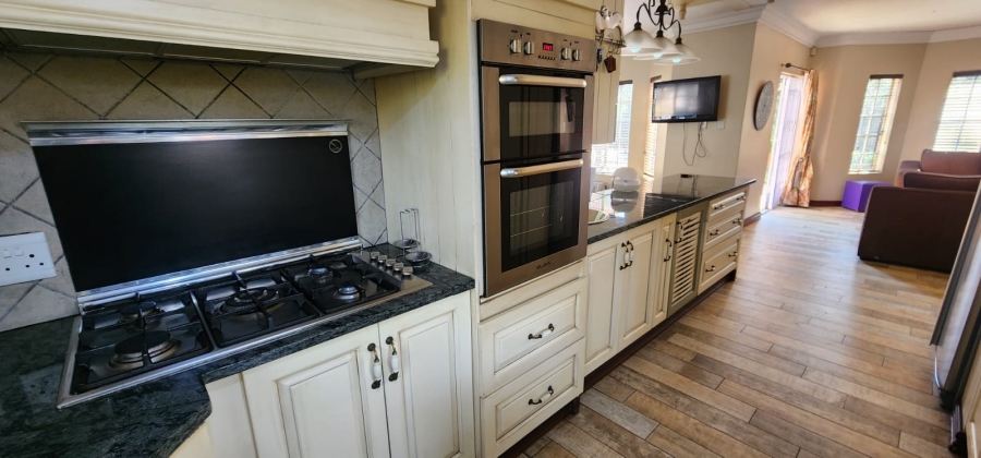 4 Bedroom Property for Sale in Vanderbijlpark SW 5 Gauteng