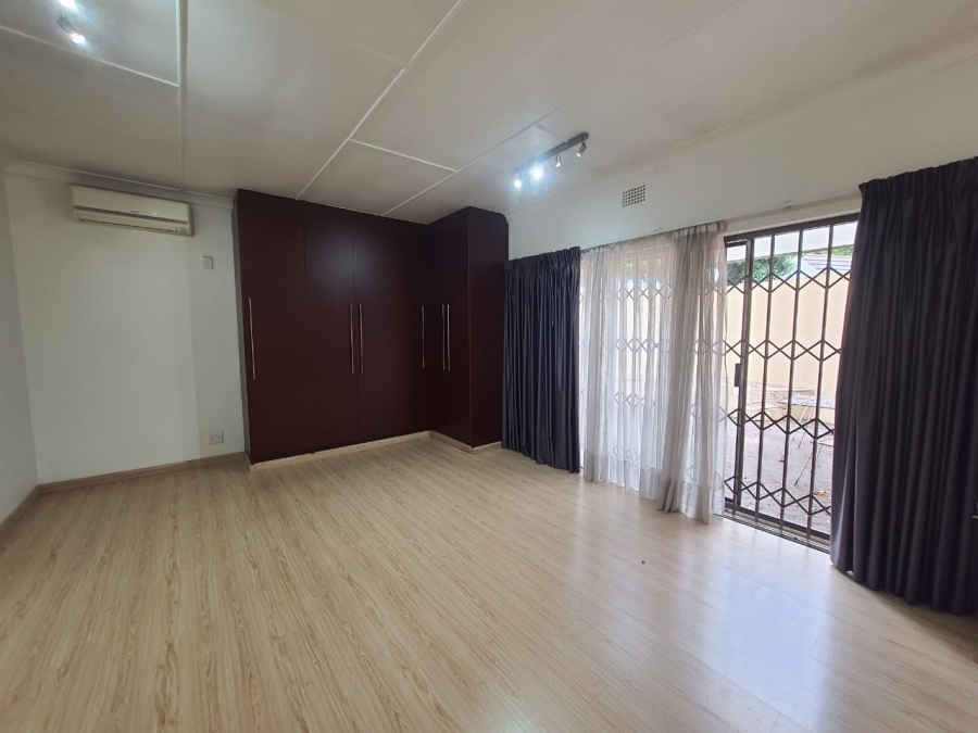 4 Bedroom Property for Sale in Vanderbijlpark SW 5 Gauteng