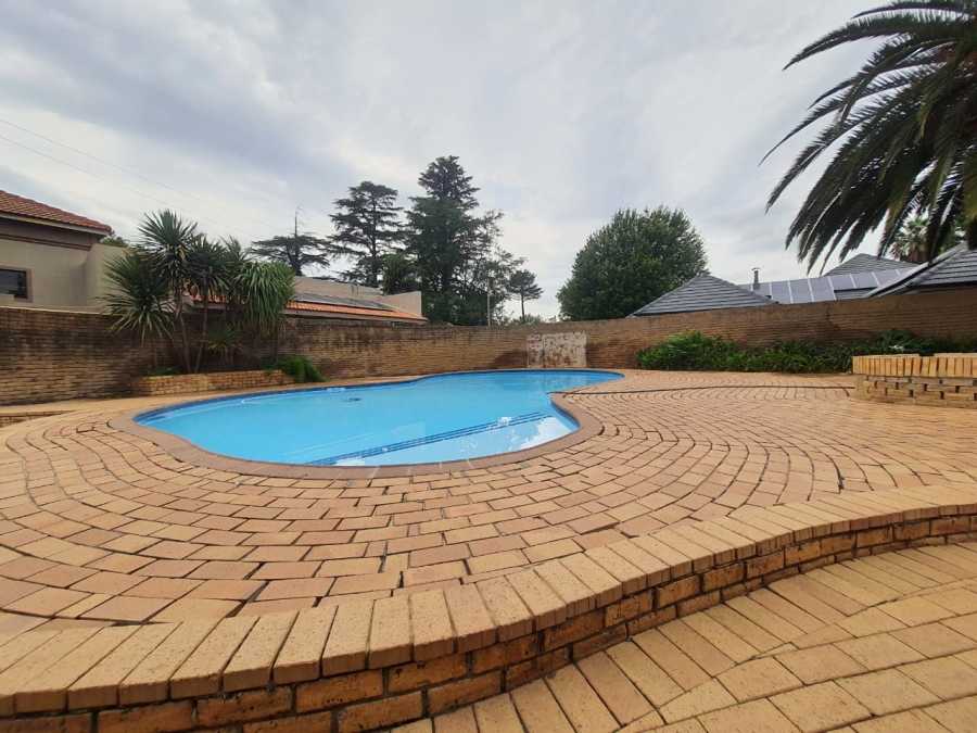 4 Bedroom Property for Sale in Vanderbijlpark SW 5 Gauteng