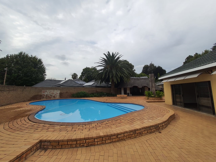 4 Bedroom Property for Sale in Vanderbijlpark SW 5 Gauteng