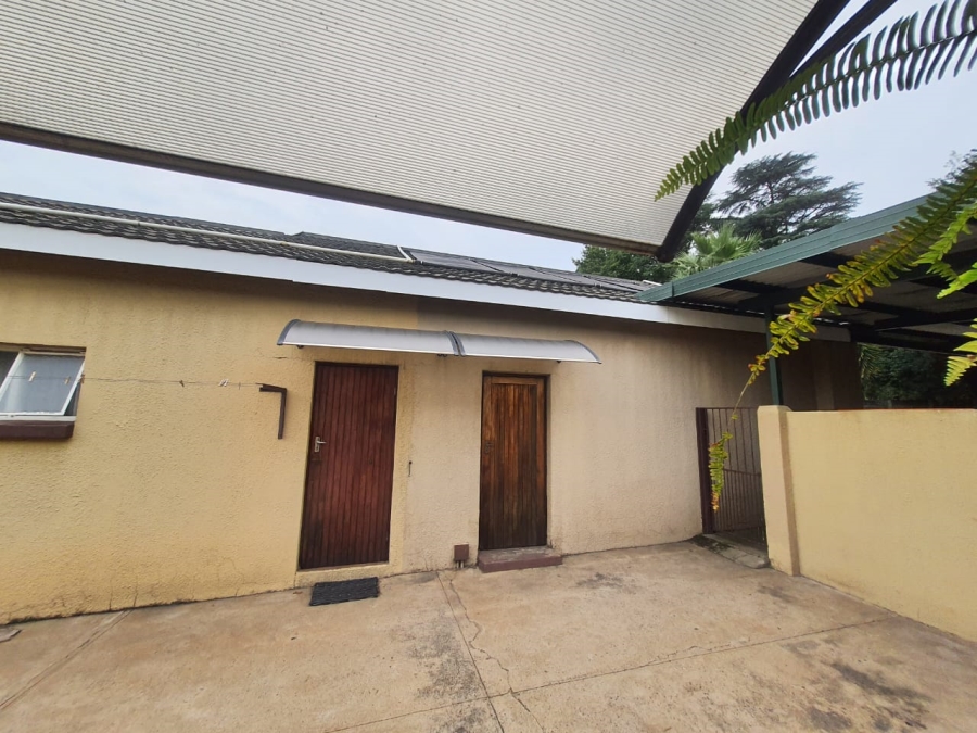 4 Bedroom Property for Sale in Vanderbijlpark SW 5 Gauteng