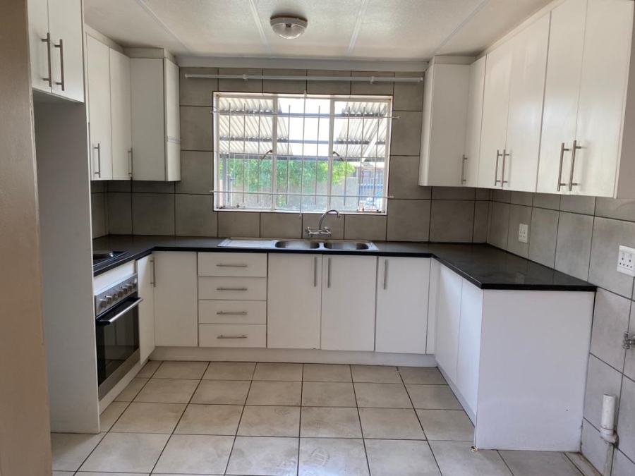 To Let 2 Bedroom Property for Rent in Brakpan Central Gauteng