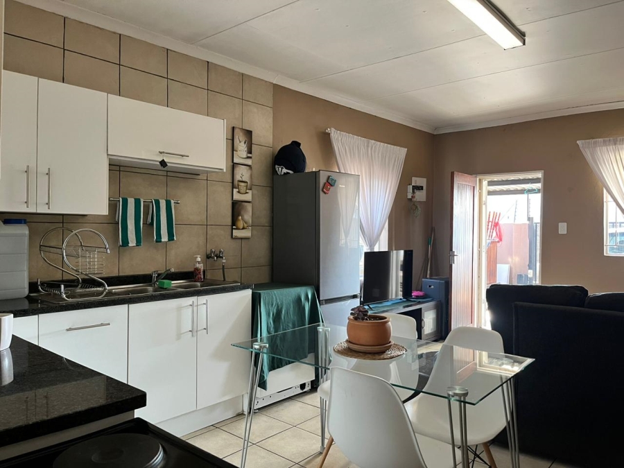 To Let 1 Bedroom Property for Rent in Brakpan Central Gauteng