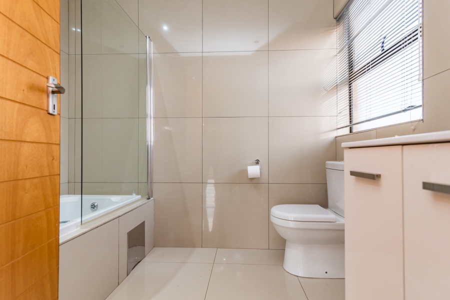 4 Bedroom Property for Sale in Noordheuwel Gauteng