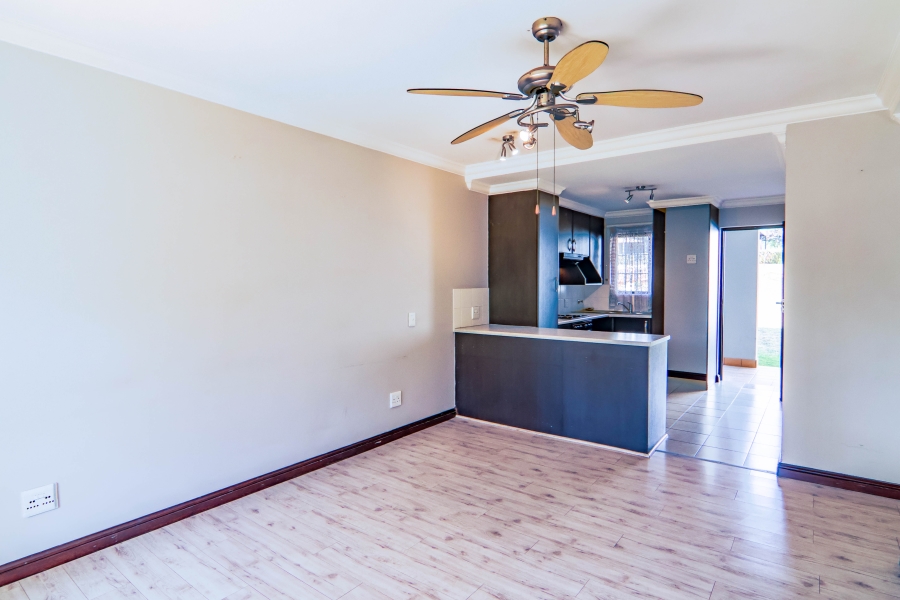 2 Bedroom Property for Sale in Rietvalleirand Gauteng