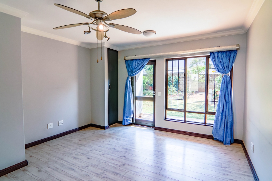 2 Bedroom Property for Sale in Rietvalleirand Gauteng