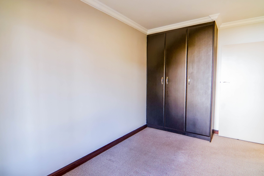 2 Bedroom Property for Sale in Rietvalleirand Gauteng