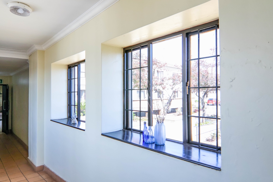 2 Bedroom Property for Sale in Rietvalleirand Gauteng