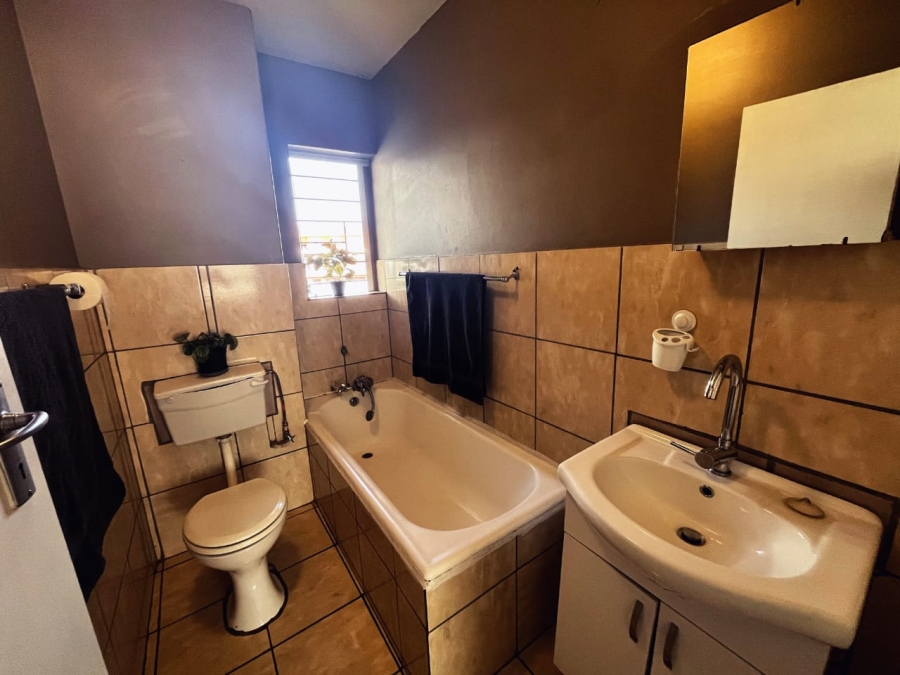 To Let 0 Bedroom Property for Rent in Queenswood Gauteng