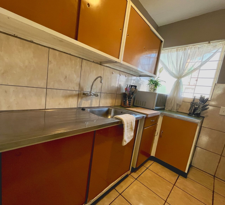 To Let 0 Bedroom Property for Rent in Queenswood Gauteng