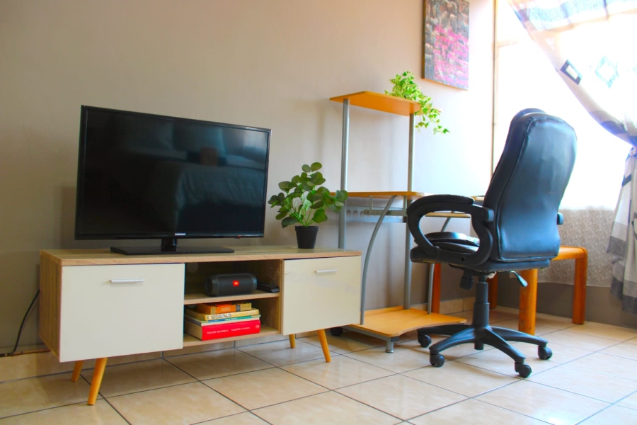 To Let 0 Bedroom Property for Rent in Queenswood Gauteng