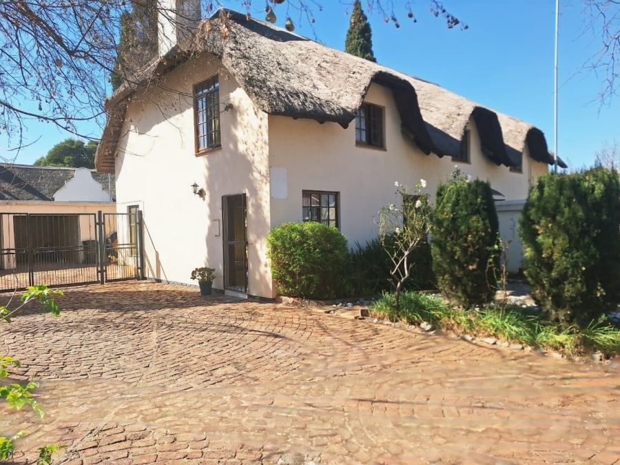 3 Bedroom Property for Sale in Crystal Park Gauteng