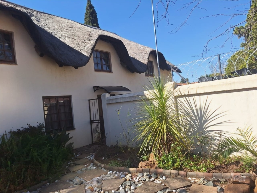 3 Bedroom Property for Sale in Crystal Park Gauteng