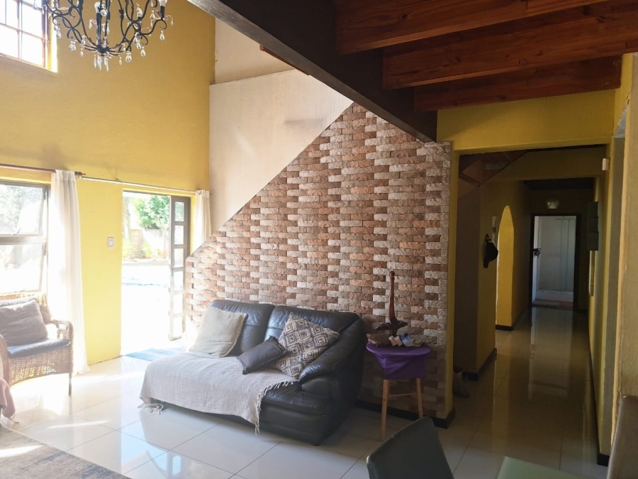 3 Bedroom Property for Sale in Crystal Park Gauteng