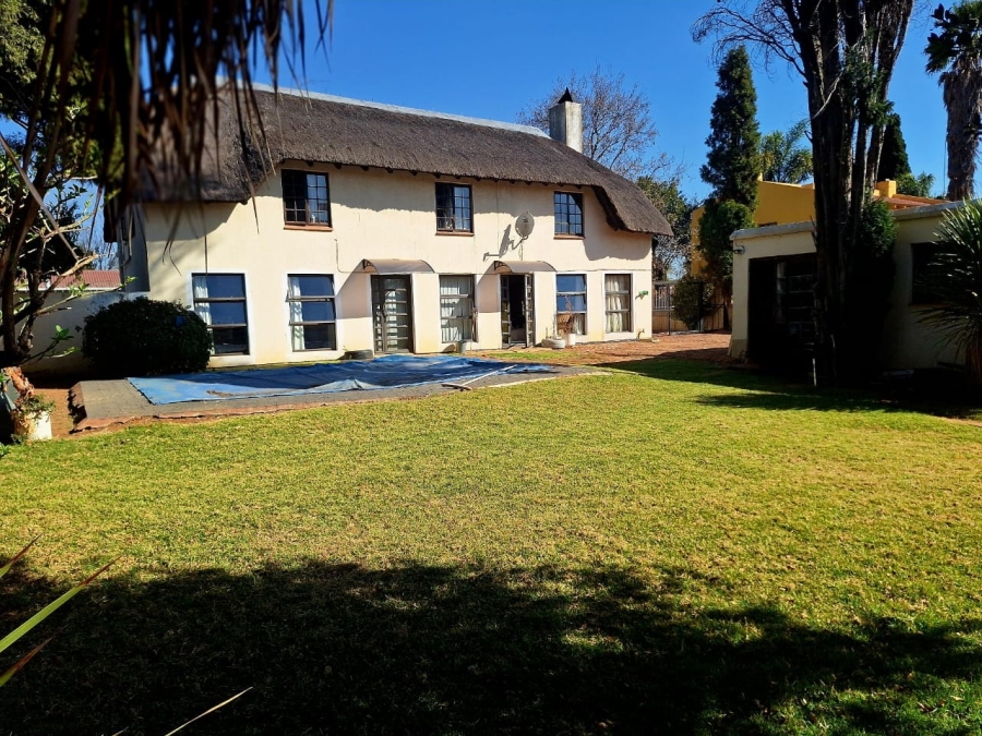 3 Bedroom Property for Sale in Crystal Park Gauteng