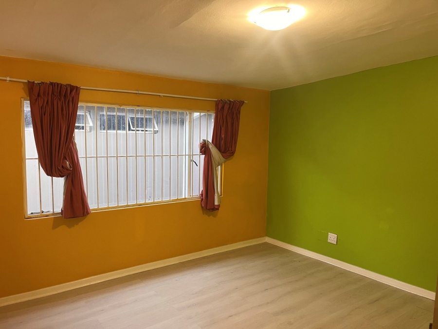 To Let 2 Bedroom Property for Rent in Highlands North Gauteng