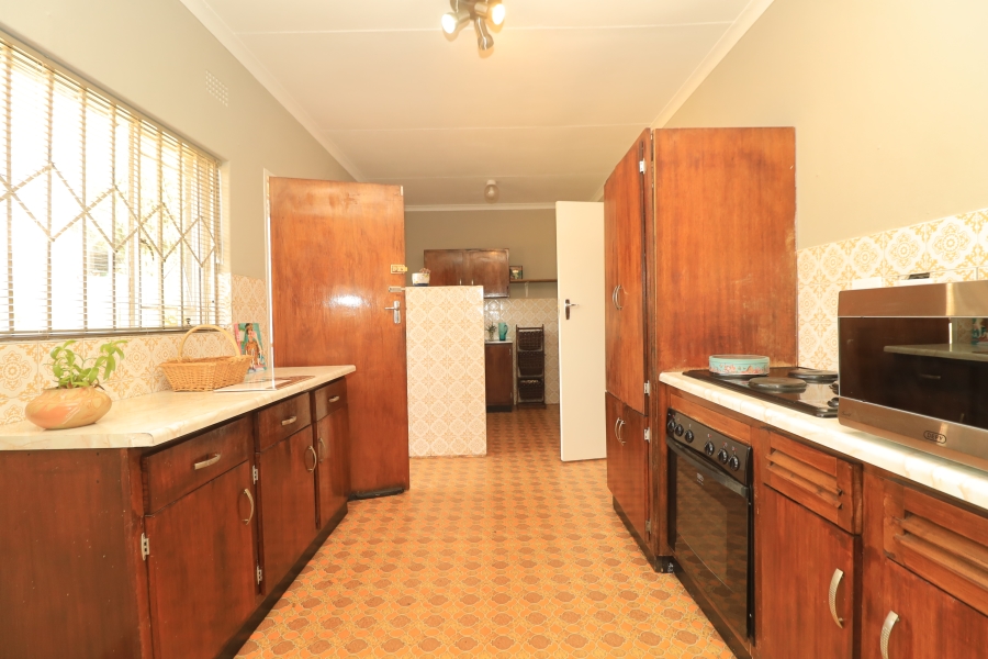 3 Bedroom Property for Sale in Wilro Park Gauteng
