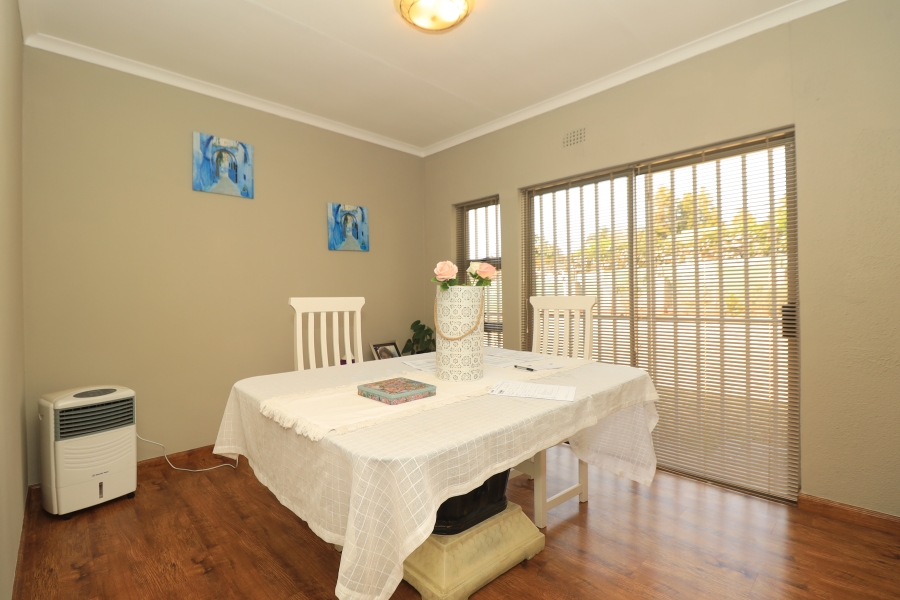 3 Bedroom Property for Sale in Wilro Park Gauteng