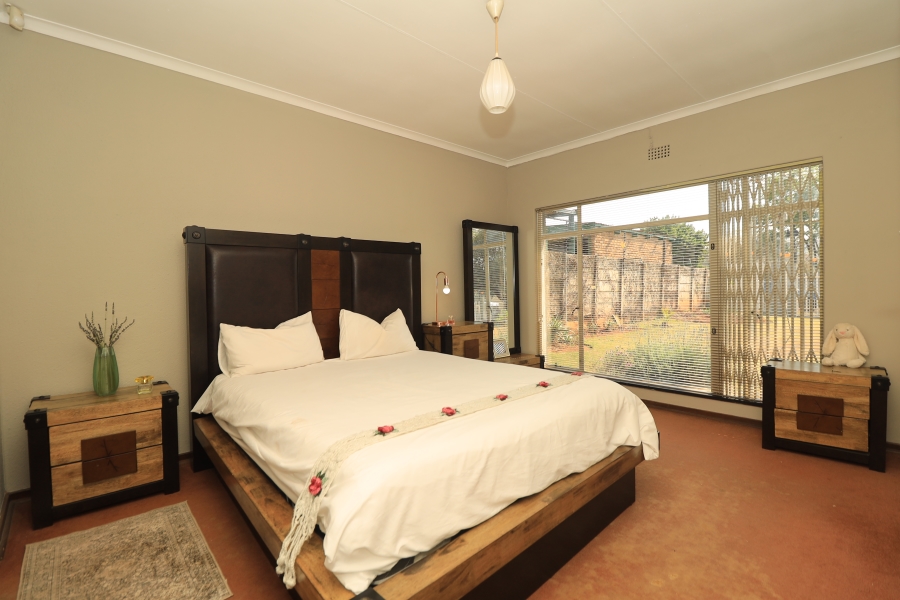 3 Bedroom Property for Sale in Wilro Park Gauteng