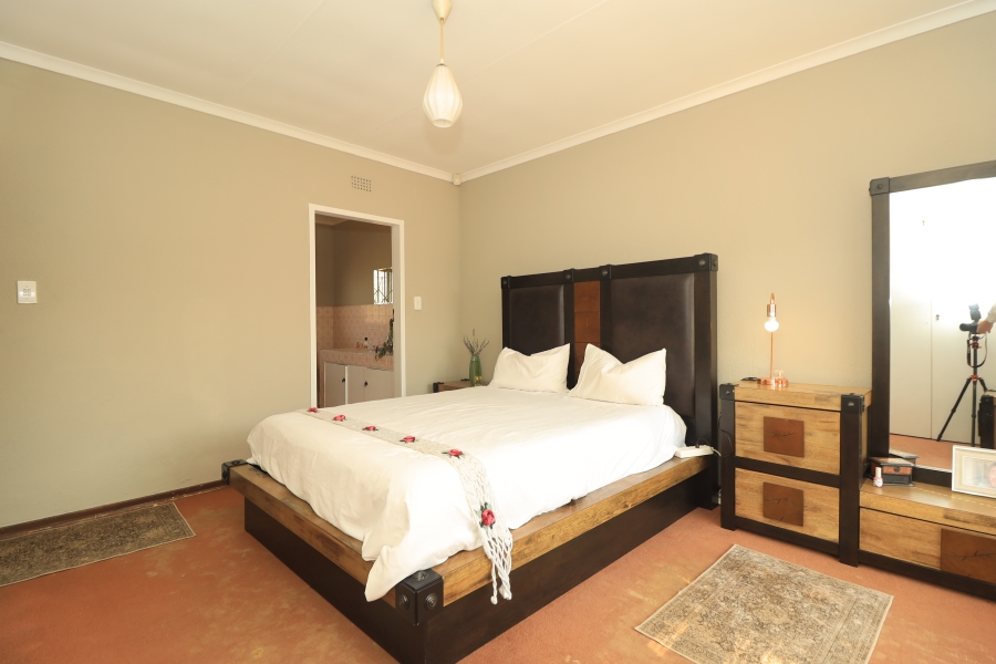 3 Bedroom Property for Sale in Wilro Park Gauteng