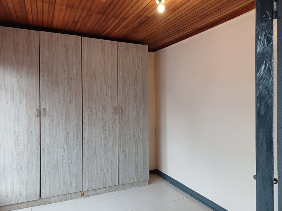 To Let 2 Bedroom Property for Rent in Observatory Gauteng