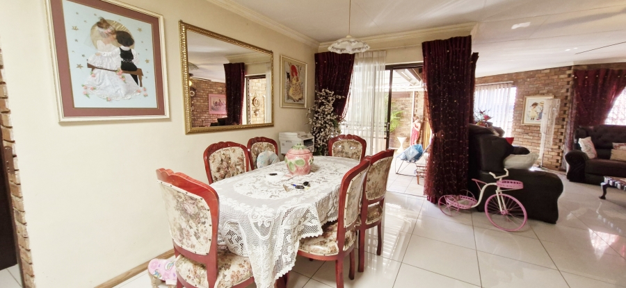3 Bedroom Property for Sale in Magalieskruin Gauteng