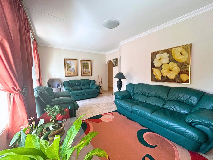 3 Bedroom Property for Sale in Eldoraigne Gauteng