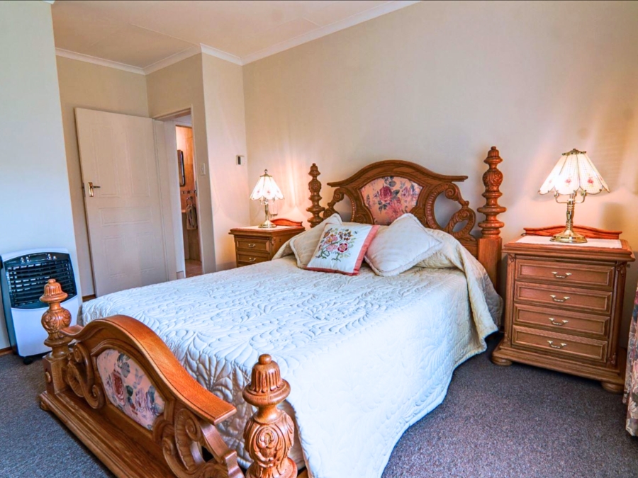 3 Bedroom Property for Sale in Eldoraigne Gauteng