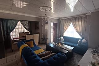 2 Bedroom Property for Sale in Karenpark Gauteng