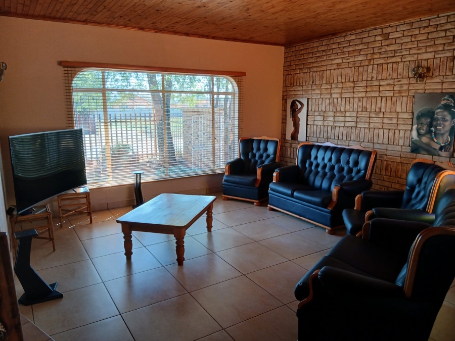 5 Bedroom Property for Sale in Welverdiend Gauteng