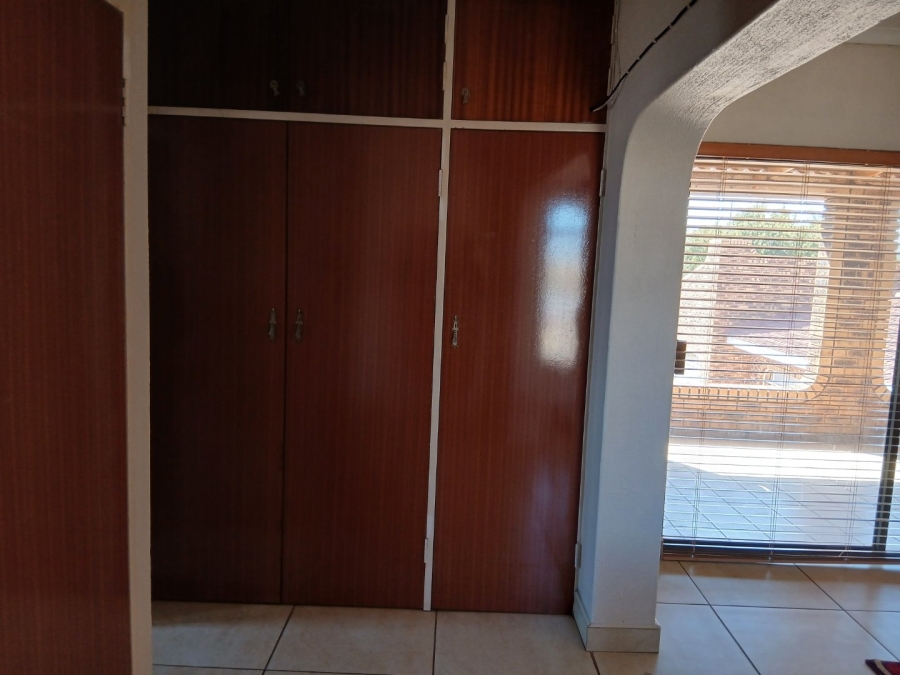 5 Bedroom Property for Sale in Welverdiend Gauteng