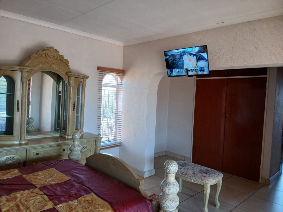 5 Bedroom Property for Sale in Welverdiend Gauteng