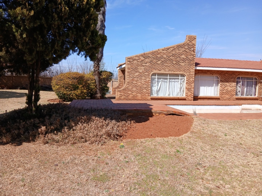 5 Bedroom Property for Sale in Welverdiend Gauteng