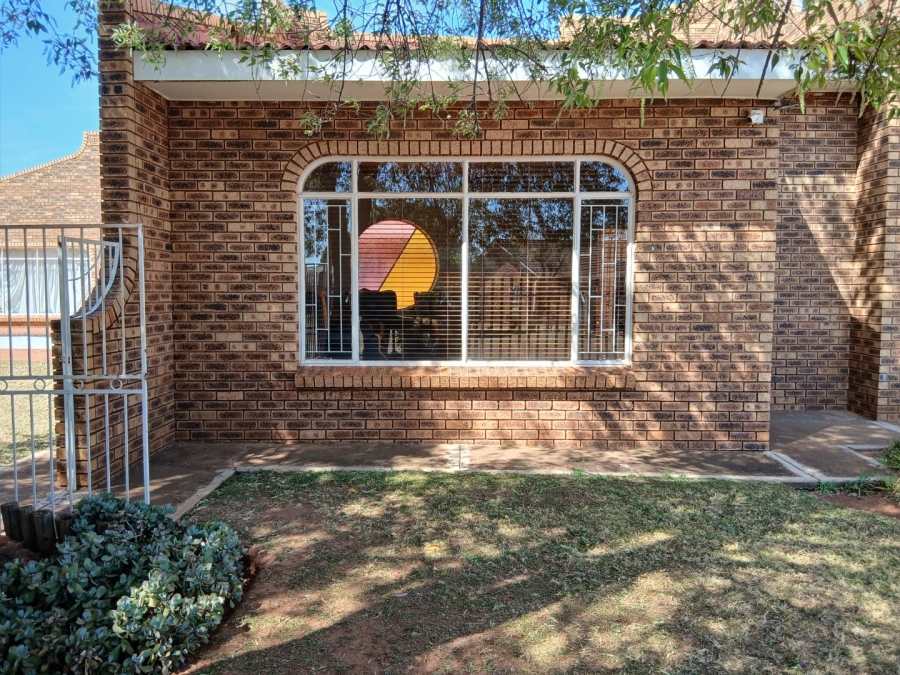 5 Bedroom Property for Sale in Welverdiend Gauteng