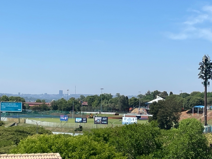 1 Bedroom Property for Sale in Bryanston Gauteng