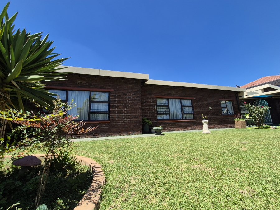 4 Bedroom Property for Sale in Dalpark Gauteng