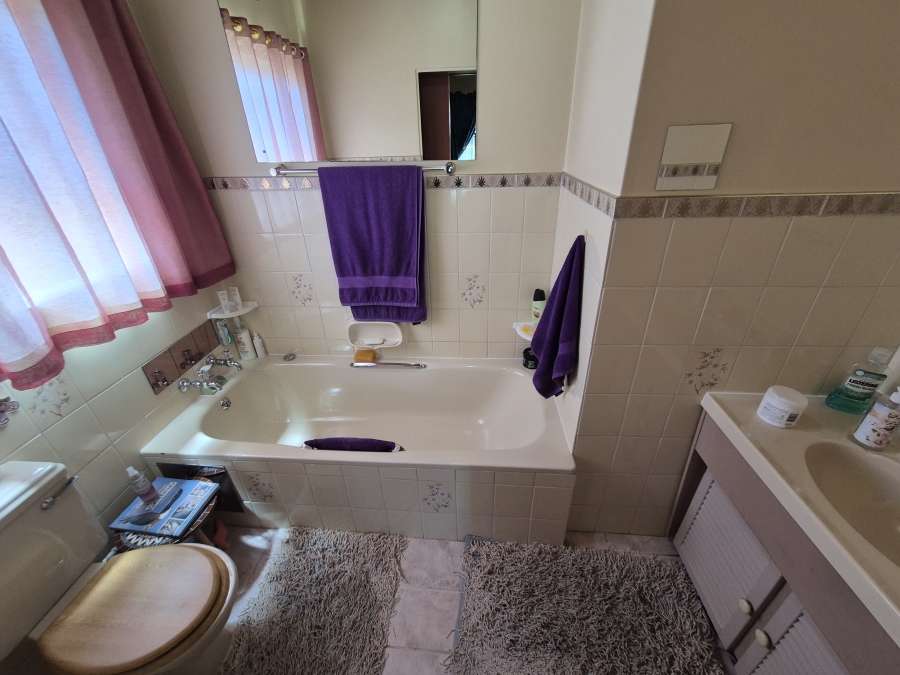 4 Bedroom Property for Sale in Dalpark Gauteng
