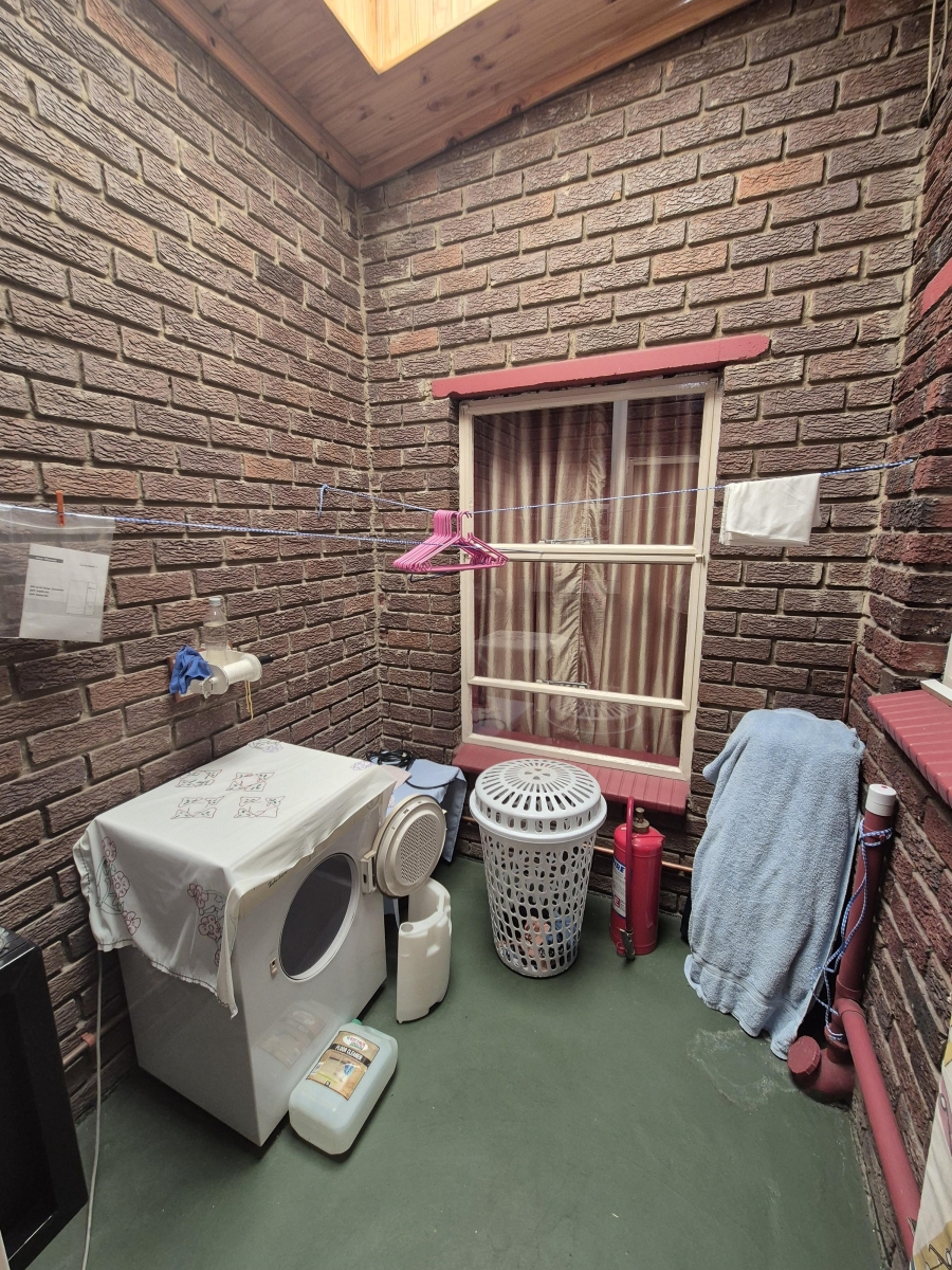 4 Bedroom Property for Sale in Dalpark Gauteng