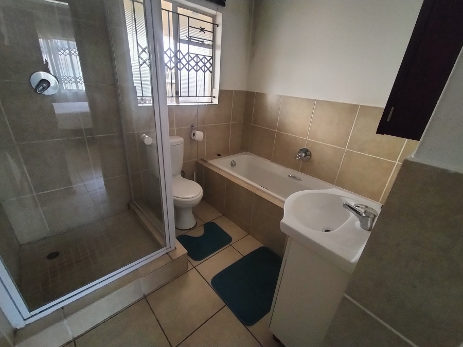 2 Bedroom Property for Sale in Hesteapark Gauteng