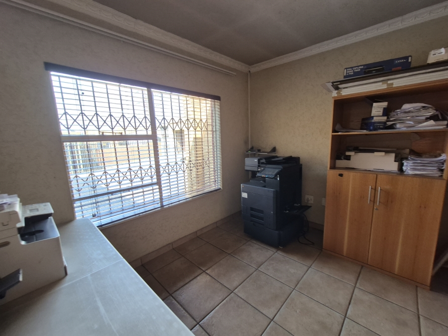 To Let 4 Bedroom Property for Rent in Dalpark Gauteng
