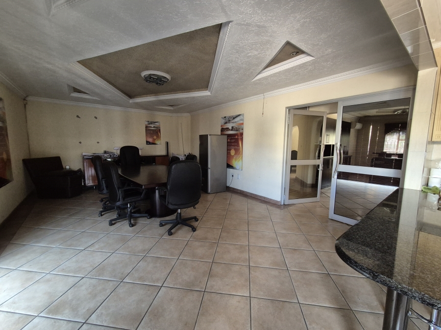 To Let 4 Bedroom Property for Rent in Dalpark Gauteng