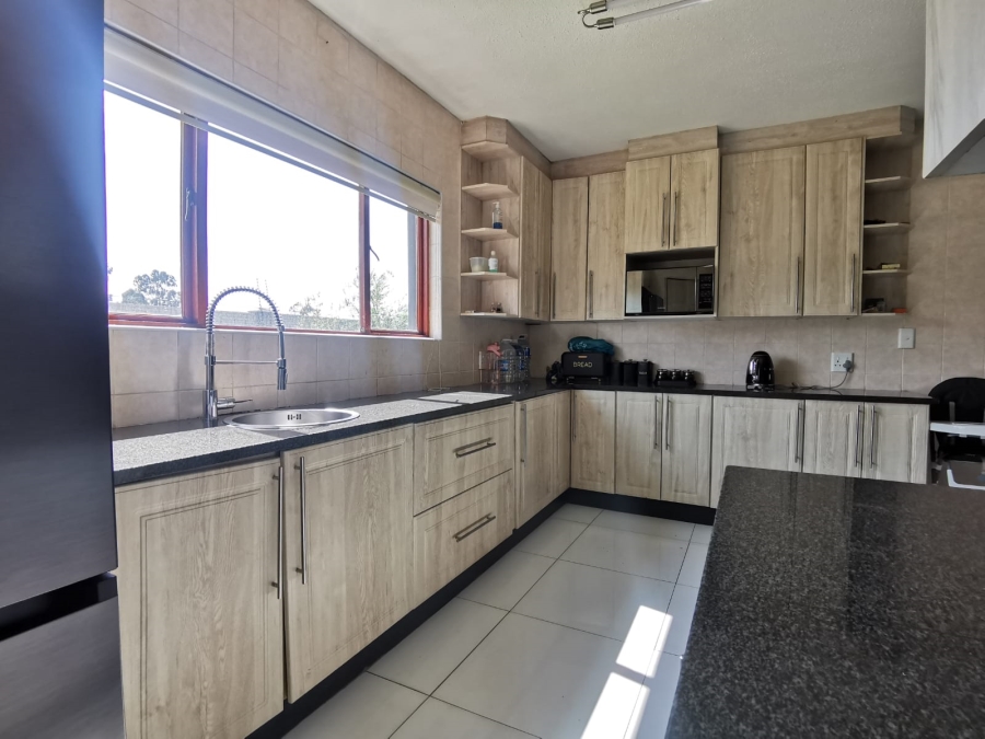 3 Bedroom Property for Sale in Helderwyk Gauteng