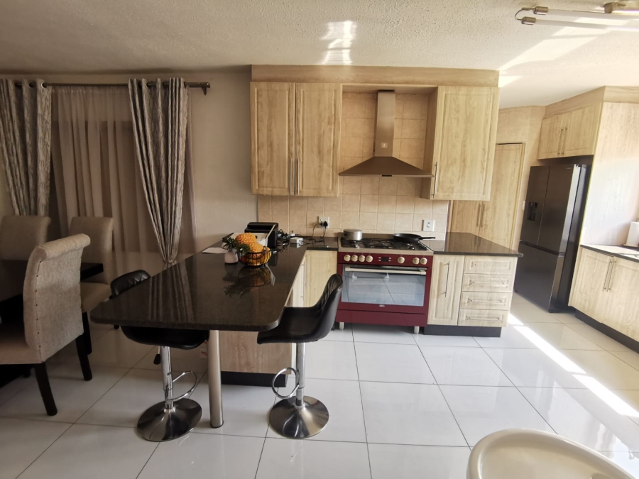 3 Bedroom Property for Sale in Helderwyk Gauteng